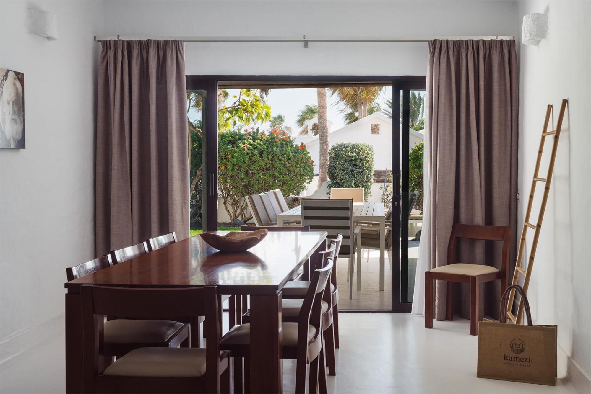 Kamezi Boutique Hotel Villas Playa Blanca  Phòng bức ảnh